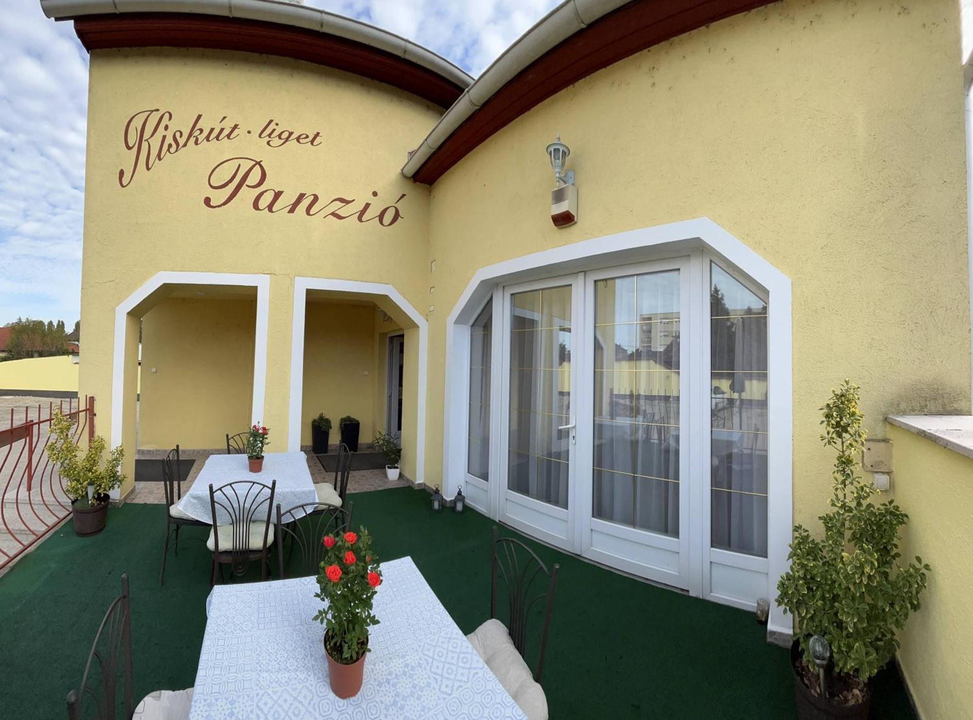 Kiskut Liget Pension Győr Extérieur photo