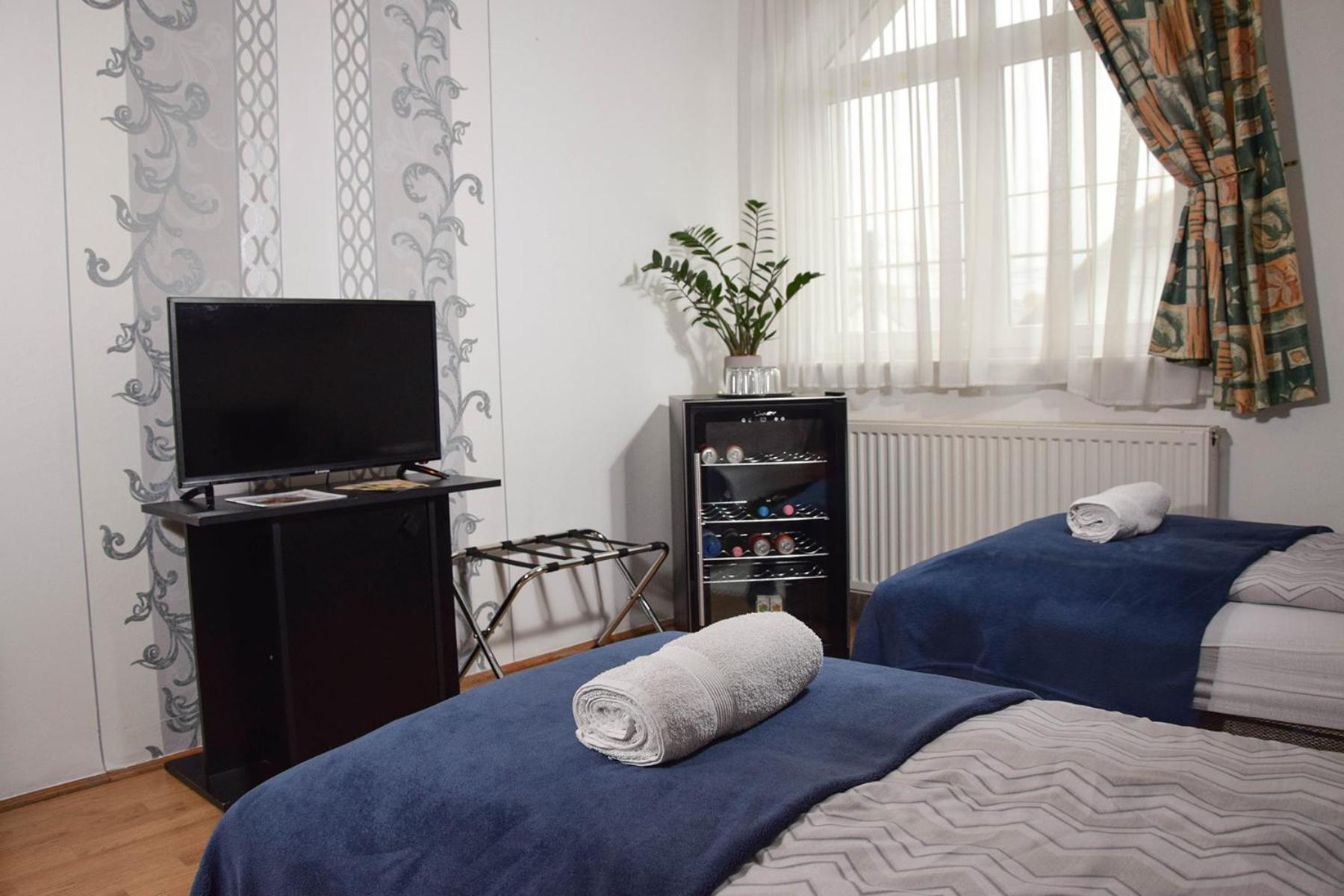 Kiskut Liget Pension Győr Extérieur photo