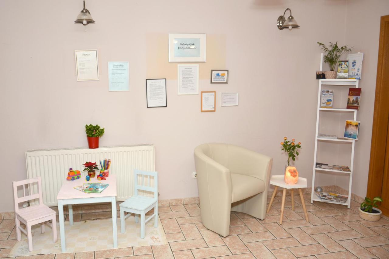 Kiskut Liget Pension Győr Extérieur photo